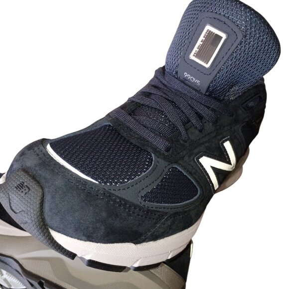 New Balance - Made in USA 990v5 - Picture 2 of 3
